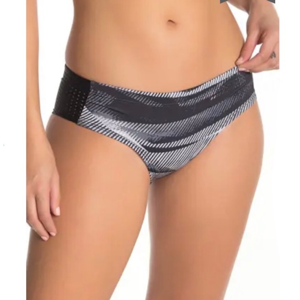 Nike Perforated Side Hipster Bottoms